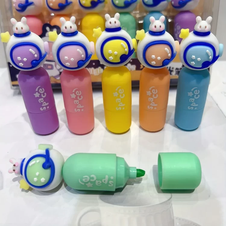 Creative Astronaut Highlighter (Set Of 6) - Image 3